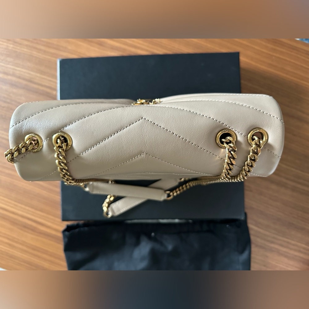 AUTHENTIC Small Saint Laurent Lou Lou Purse from Paris - Picture 7 of 15